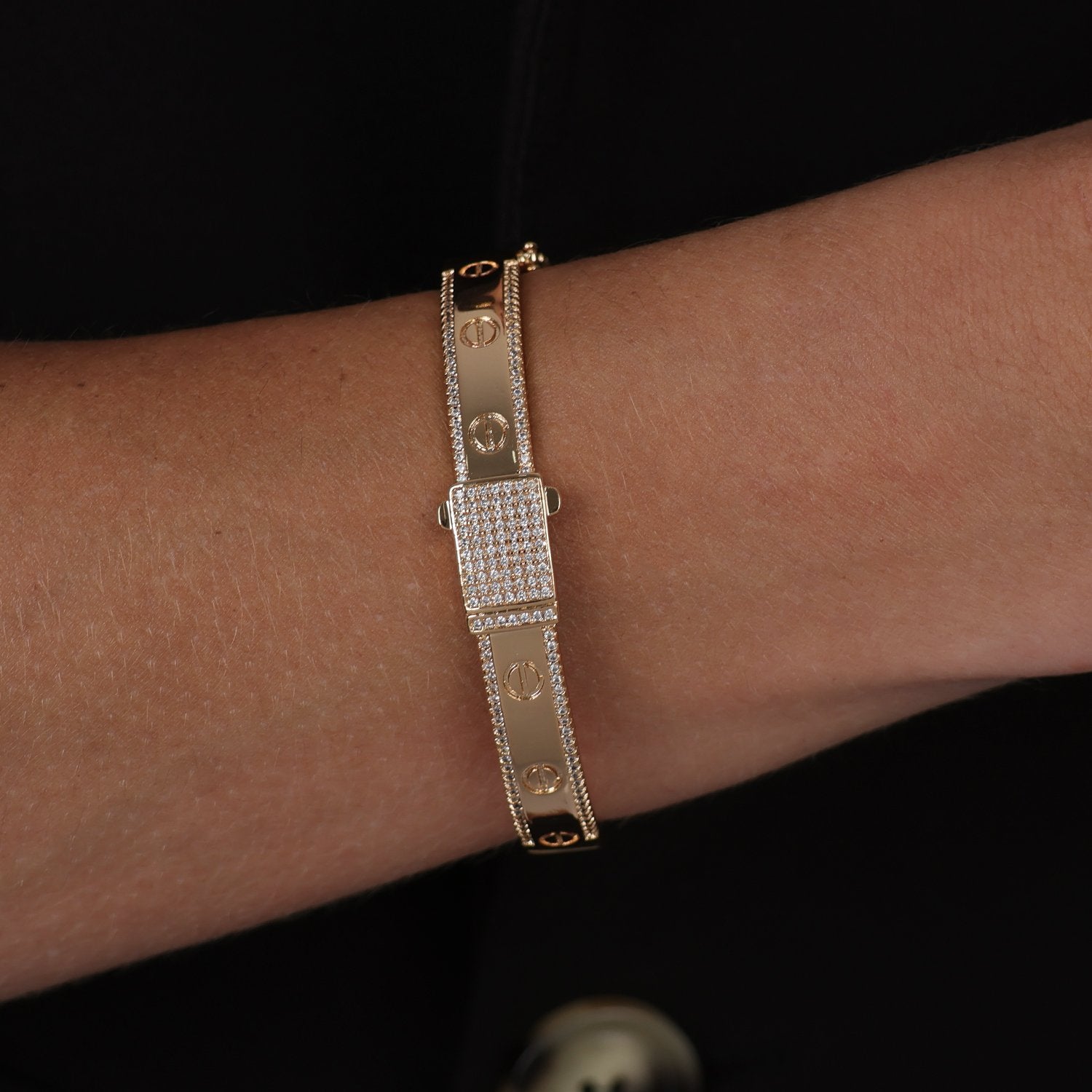 Bracelete Stone Cravejado de Zircônias